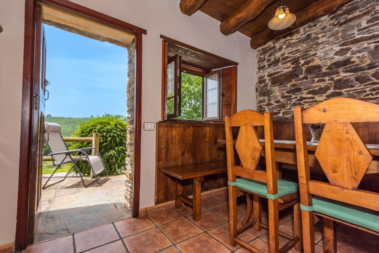 Apartamentos Rurales Casa Riveras 산타 율라리아 드 오스코스 외부 사진