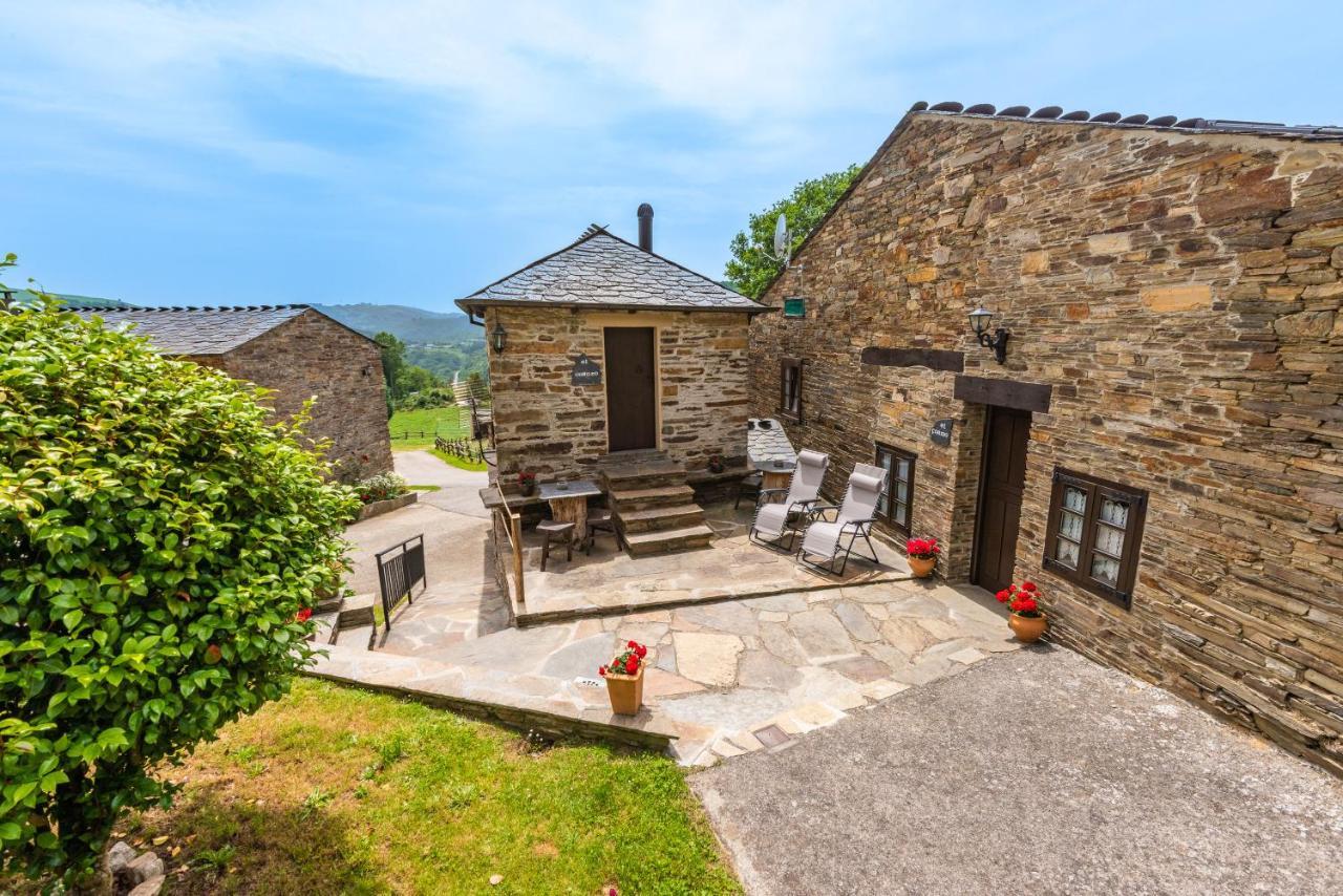 Apartamentos Rurales Casa Riveras 산타 율라리아 드 오스코스 외부 사진