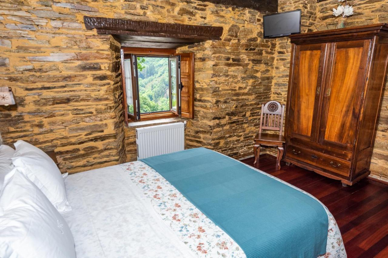 Apartamentos Rurales Casa Riveras 산타 율라리아 드 오스코스 외부 사진